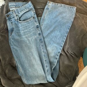 7. 30x32 men’s Jeans straight leg